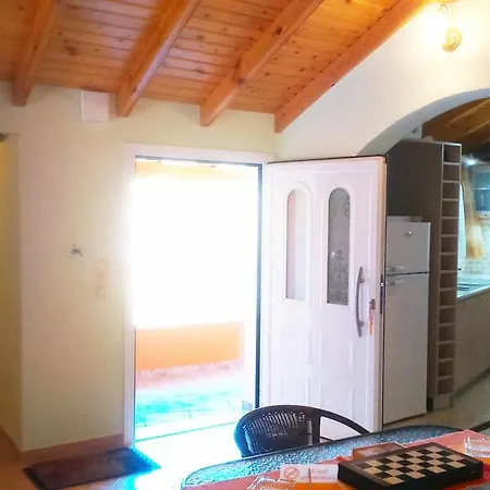 Vasiliki's Penthouse Διαμέρισμα Κυνοπιάστες